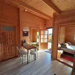 Nad Morzem W Sianozetach 山林小屋 *