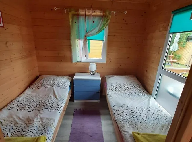 Nad Morzem W Sianozetach אכסניה *