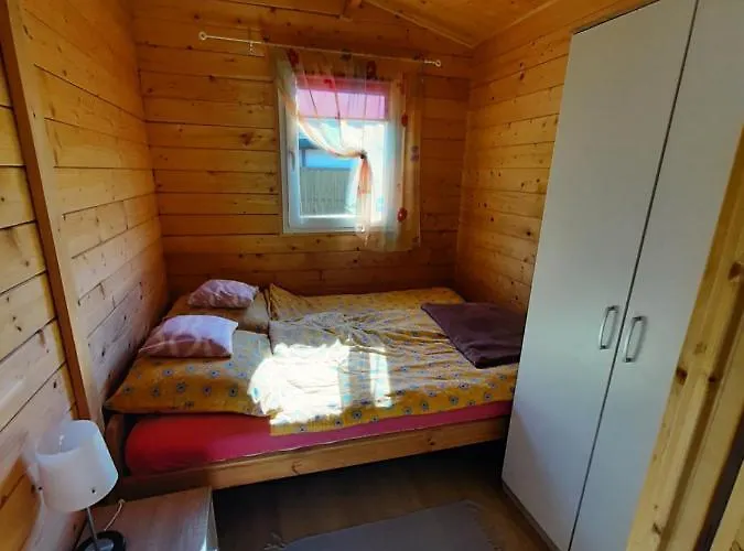 Nad Morzem W Sianozetach סיאנוז'טי